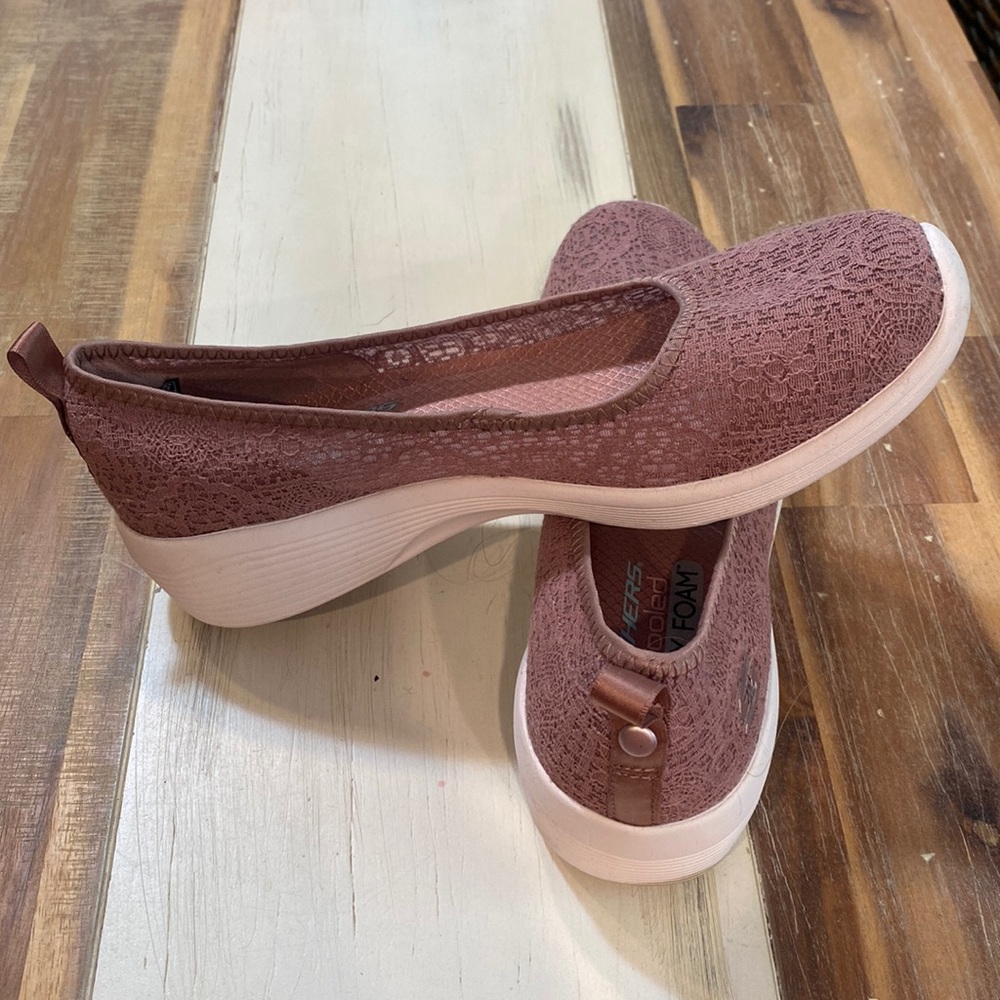 Mauve Sketchers Light Memory Foam Size 8